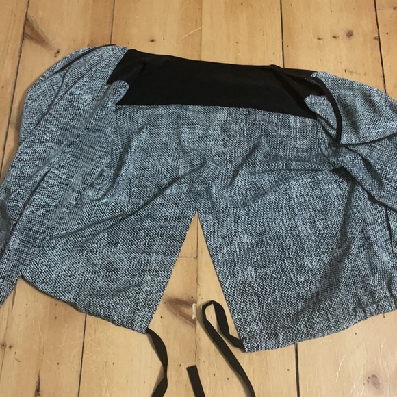 DKNY JEANS - Picture 5 of 7